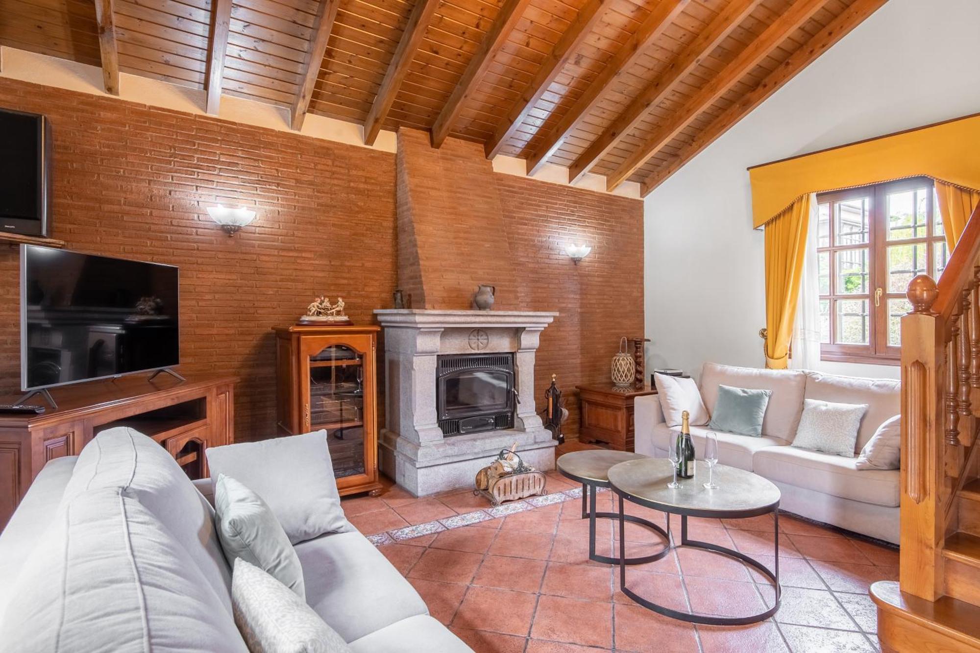 Casa En La Costa Con Wifi Jardin Y Barbacoa Pensionat Llanes Exteriör bild